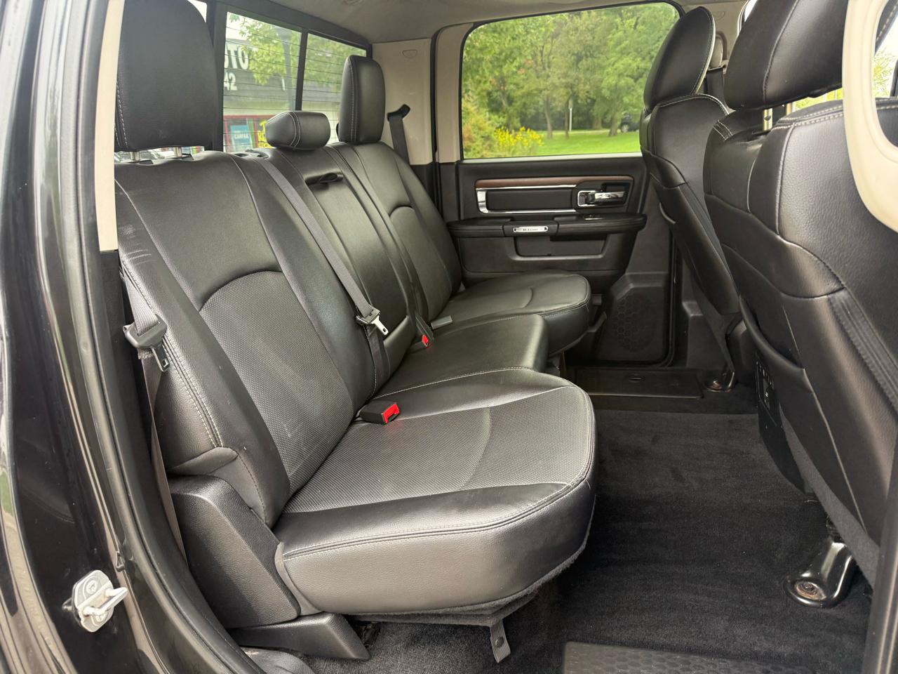 RAM 2500 Laramie Crew Cab SWB 4WD 2016