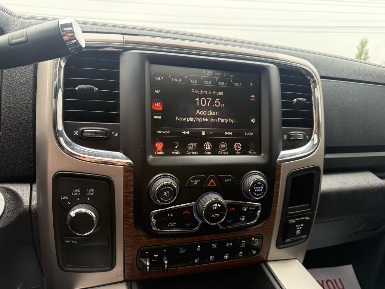 RAM 2500 Laramie Crew Cab SWB 4WD 2016
