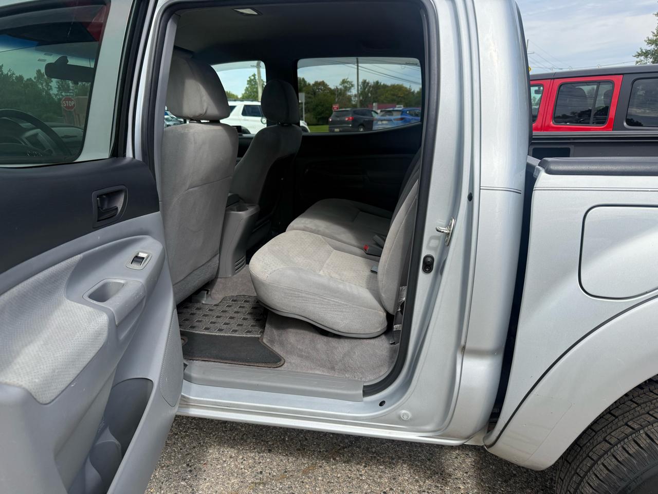 Toyota Tacoma SR5 Double Cab V6 2005