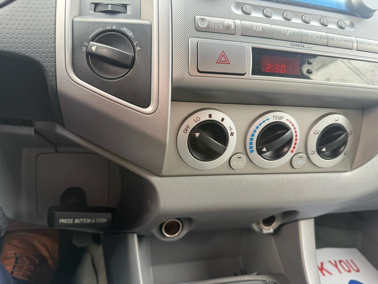 Toyota Tacoma SR5 Double Cab V6 2005