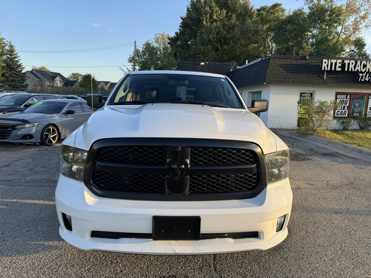 RAM 1500 Classic Tradesman Crew Cab SWB 4WD 2020