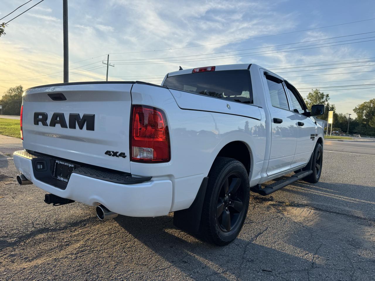 RAM 1500 Classic Tradesman Crew Cab SWB 4WD 2020