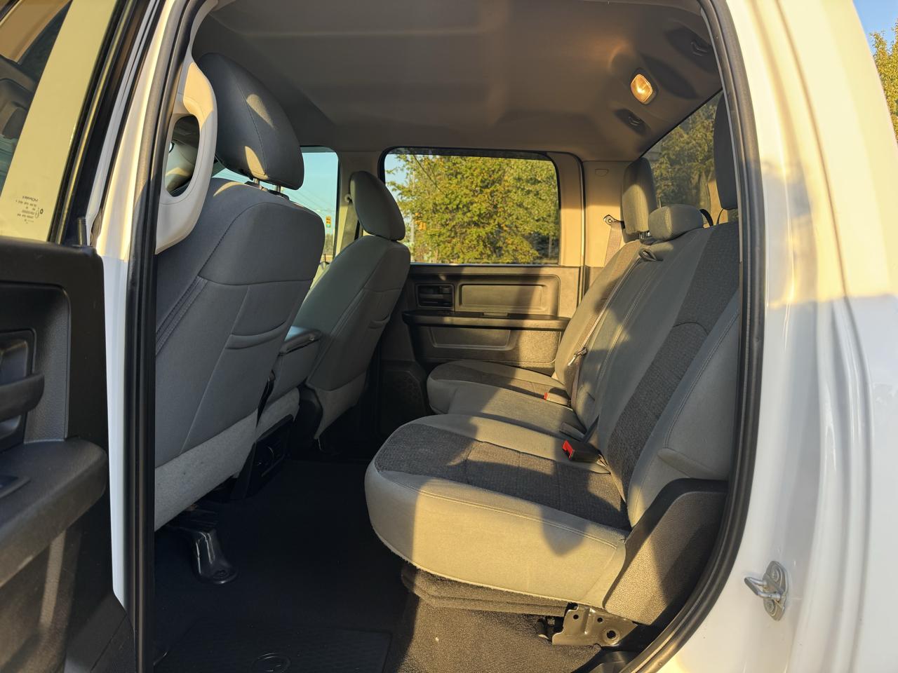 RAM 1500 Classic Tradesman Crew Cab SWB 4WD 2020