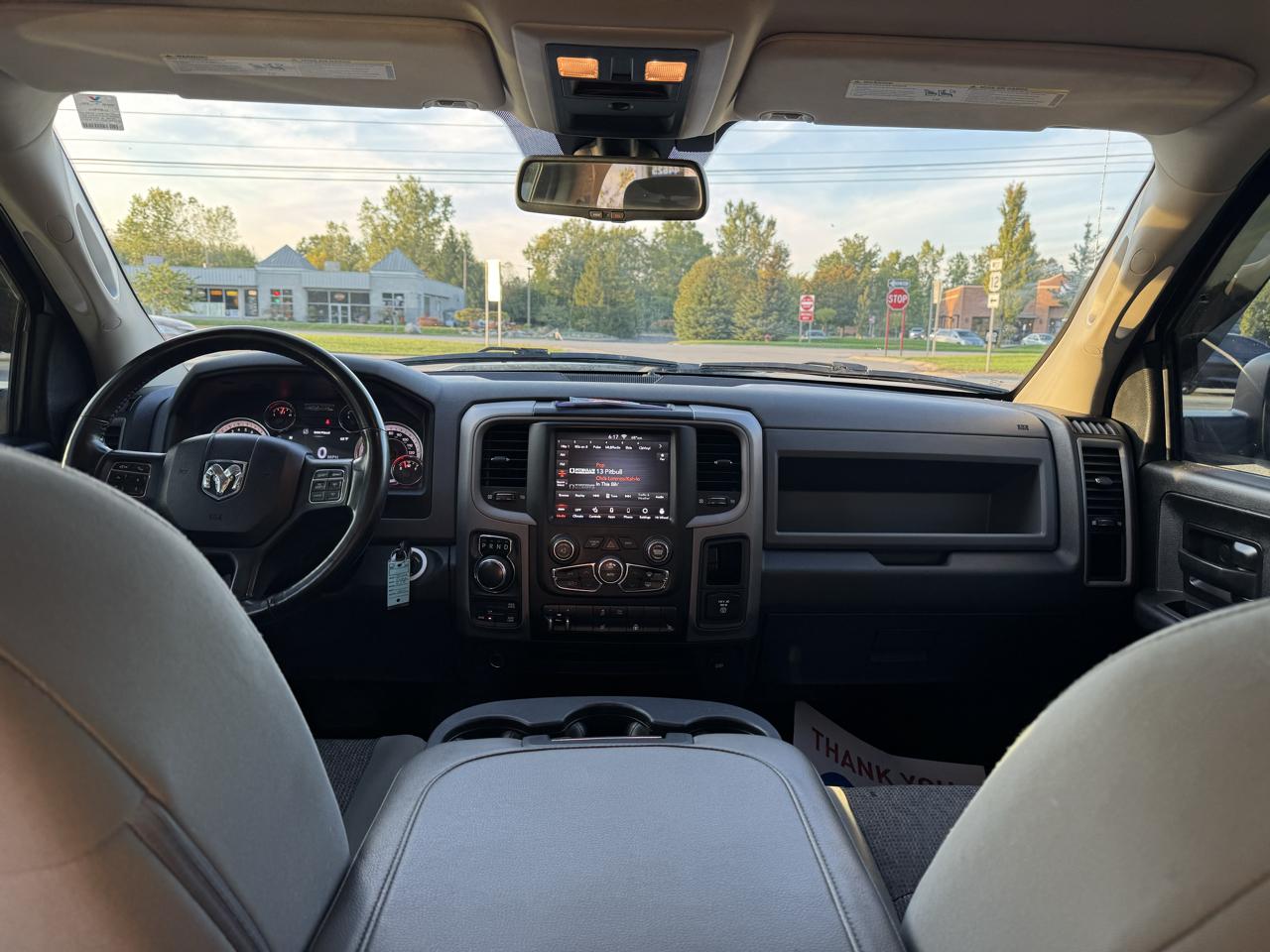 RAM 1500 Classic Tradesman Crew Cab SWB 4WD 2020
