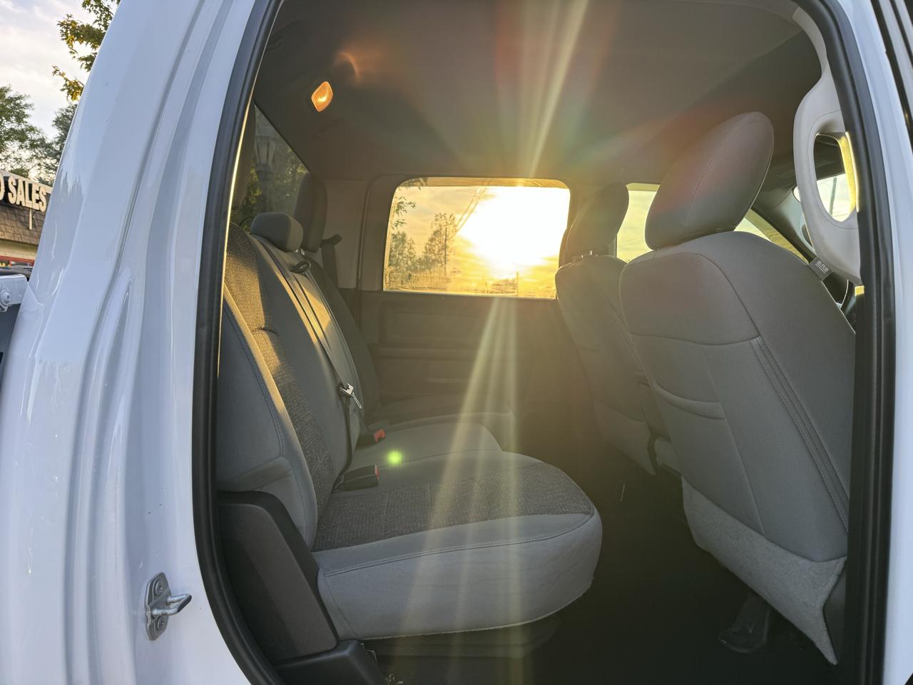 RAM 1500 Classic Tradesman Crew Cab SWB 4WD 2020