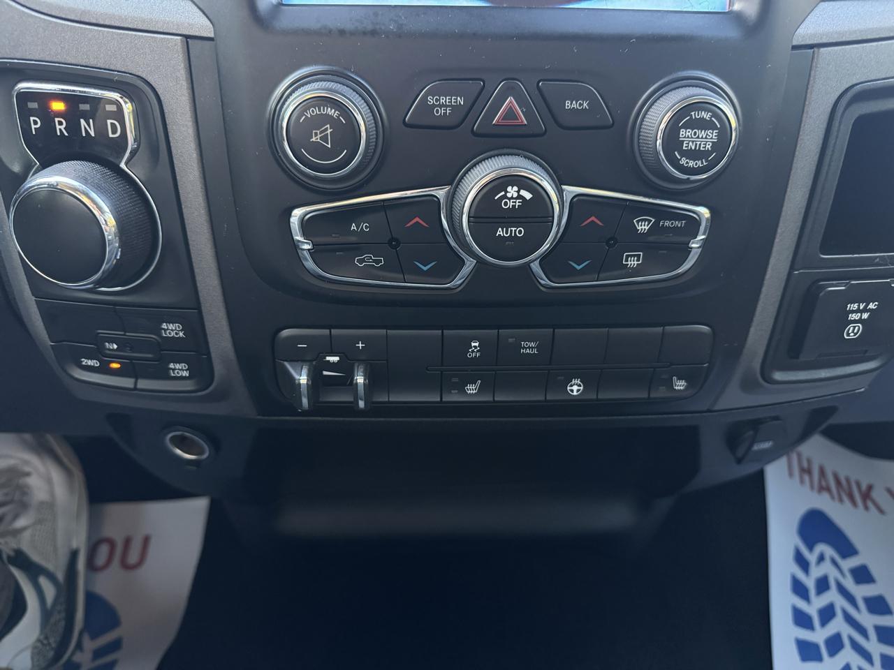 RAM 1500 Classic Tradesman Crew Cab SWB 4WD 2020
