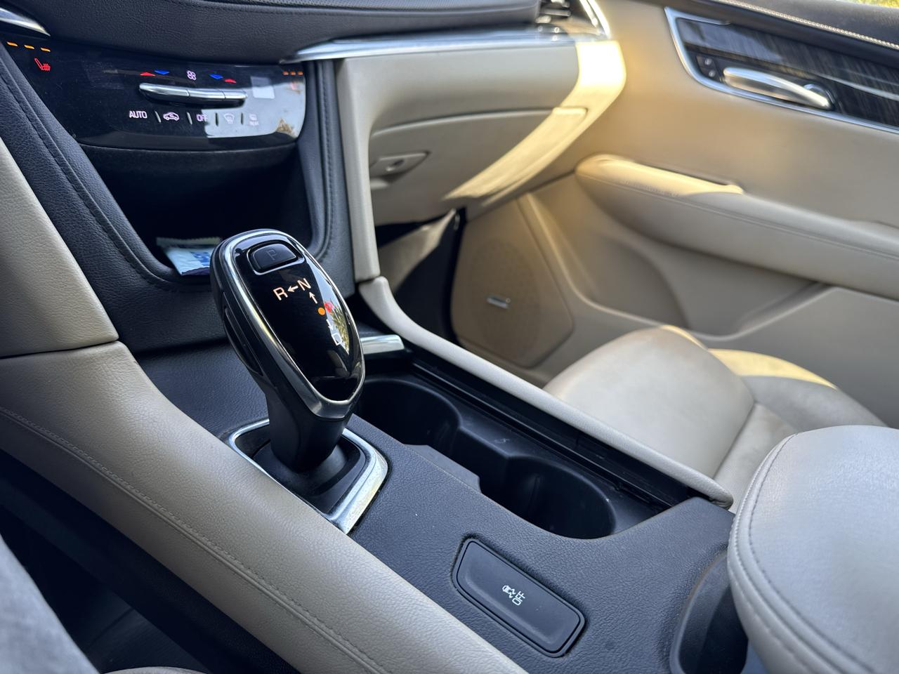 Cadillac XT5 Base 2017