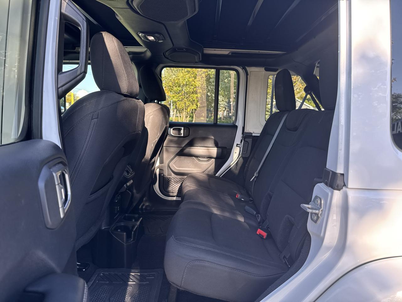 Jeep Wrangler Unlimited Sahara 2018