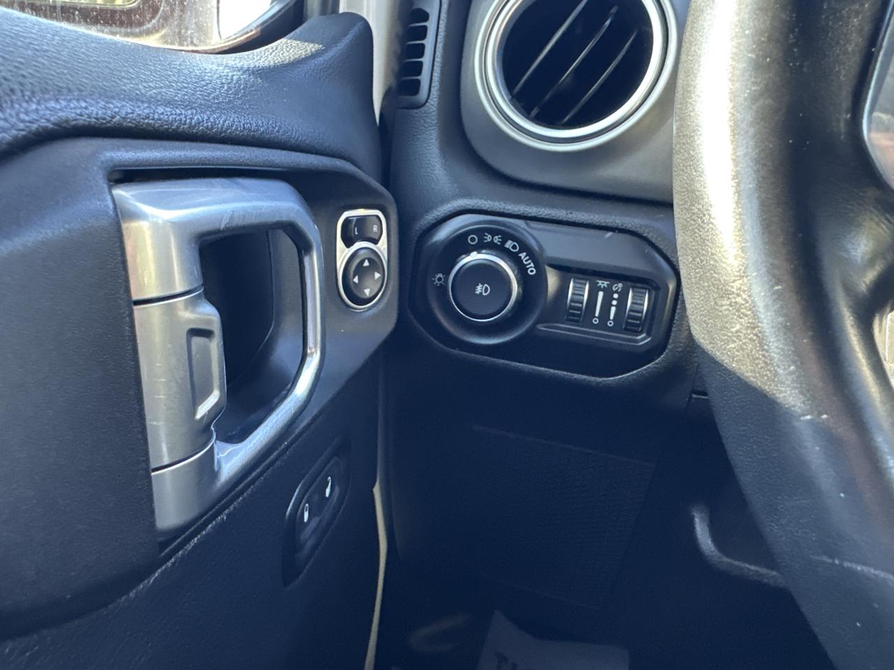 Jeep Wrangler Unlimited Sahara 2018