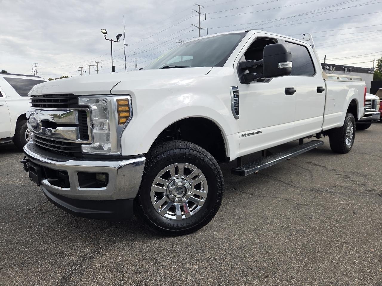 Ford F-350 SD XLT Crew Cab Long Bed 4WD 2019