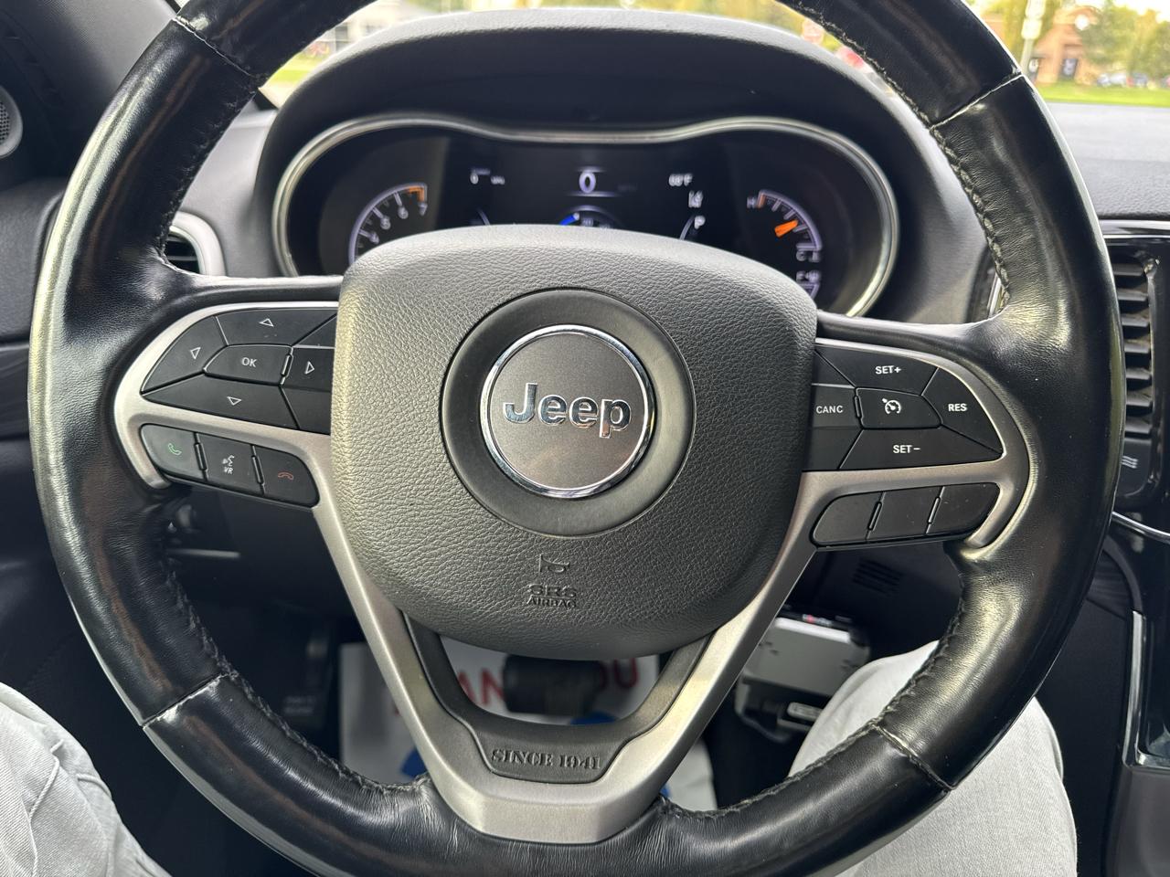 Jeep Grand Cherokee Laredo E 4WD 2021