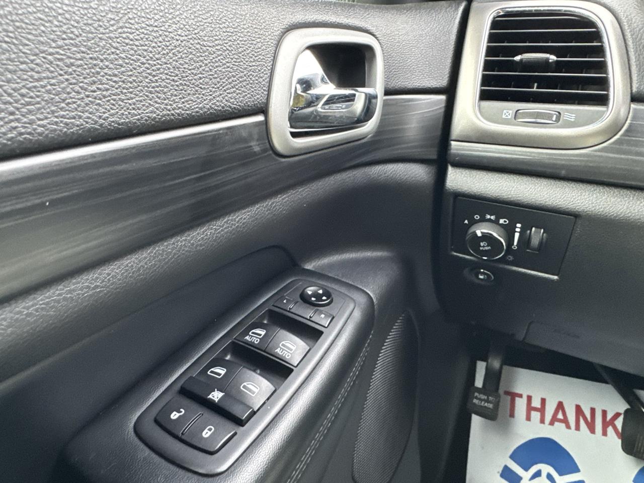 Jeep Grand Cherokee Laredo E 4WD 2021