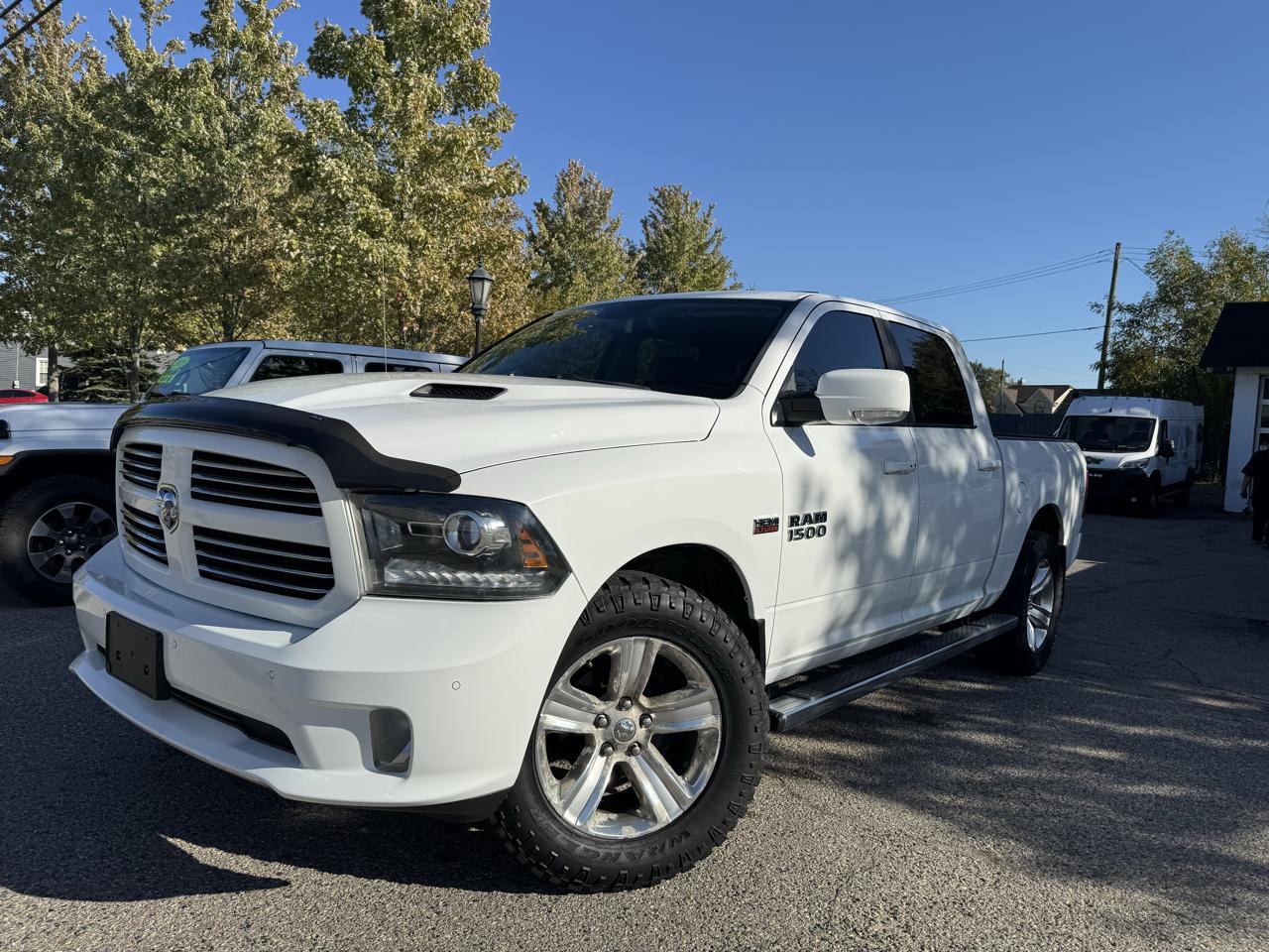 RAM 1500 Sport Crew Cab SWB 4WD 2016