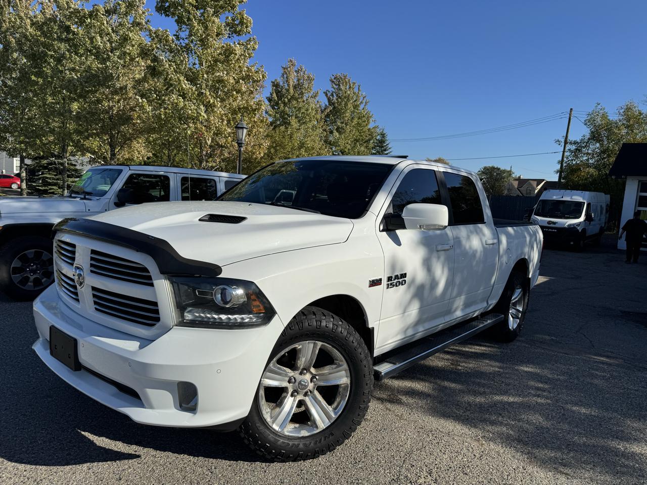 RAM 1500 Sport Crew Cab SWB 4WD 2016