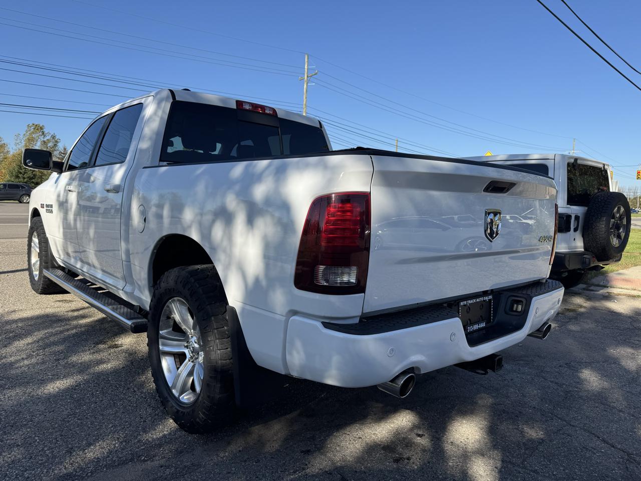 RAM 1500 Sport Crew Cab SWB 4WD 2016