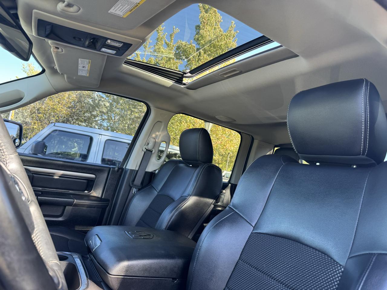 RAM 1500 Sport Crew Cab SWB 4WD 2016