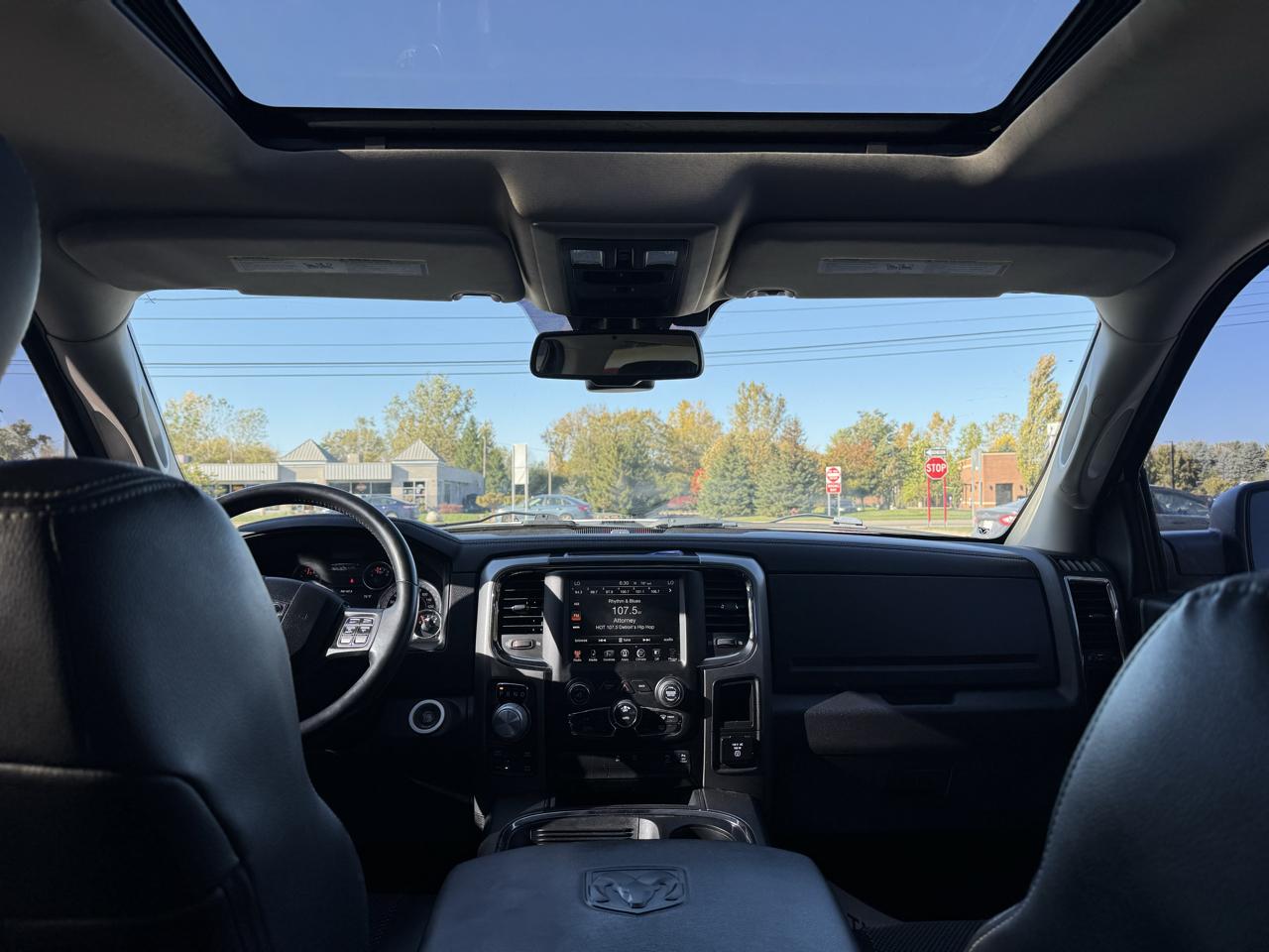 RAM 1500 Sport Crew Cab SWB 4WD 2016