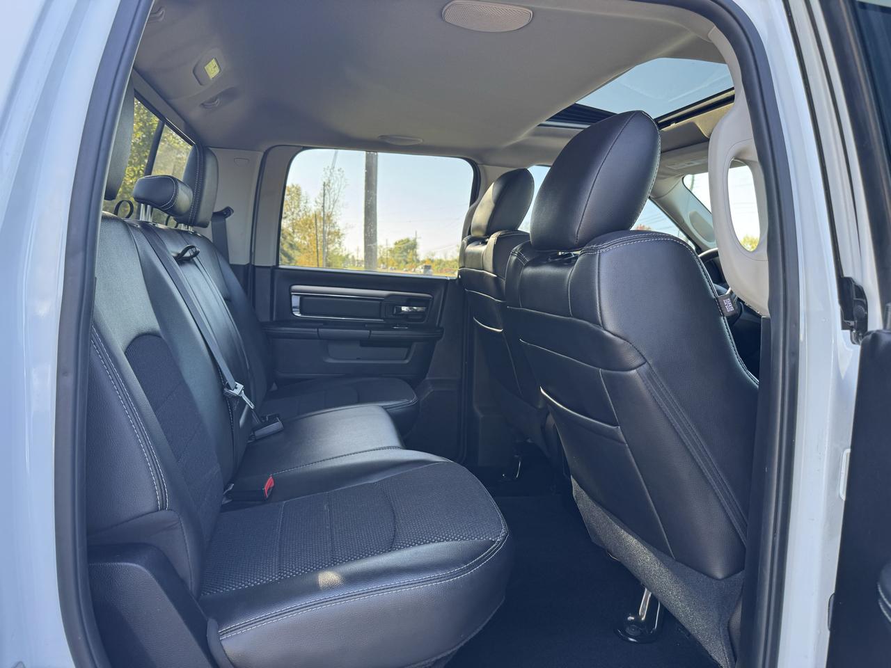RAM 1500 Sport Crew Cab SWB 4WD 2016