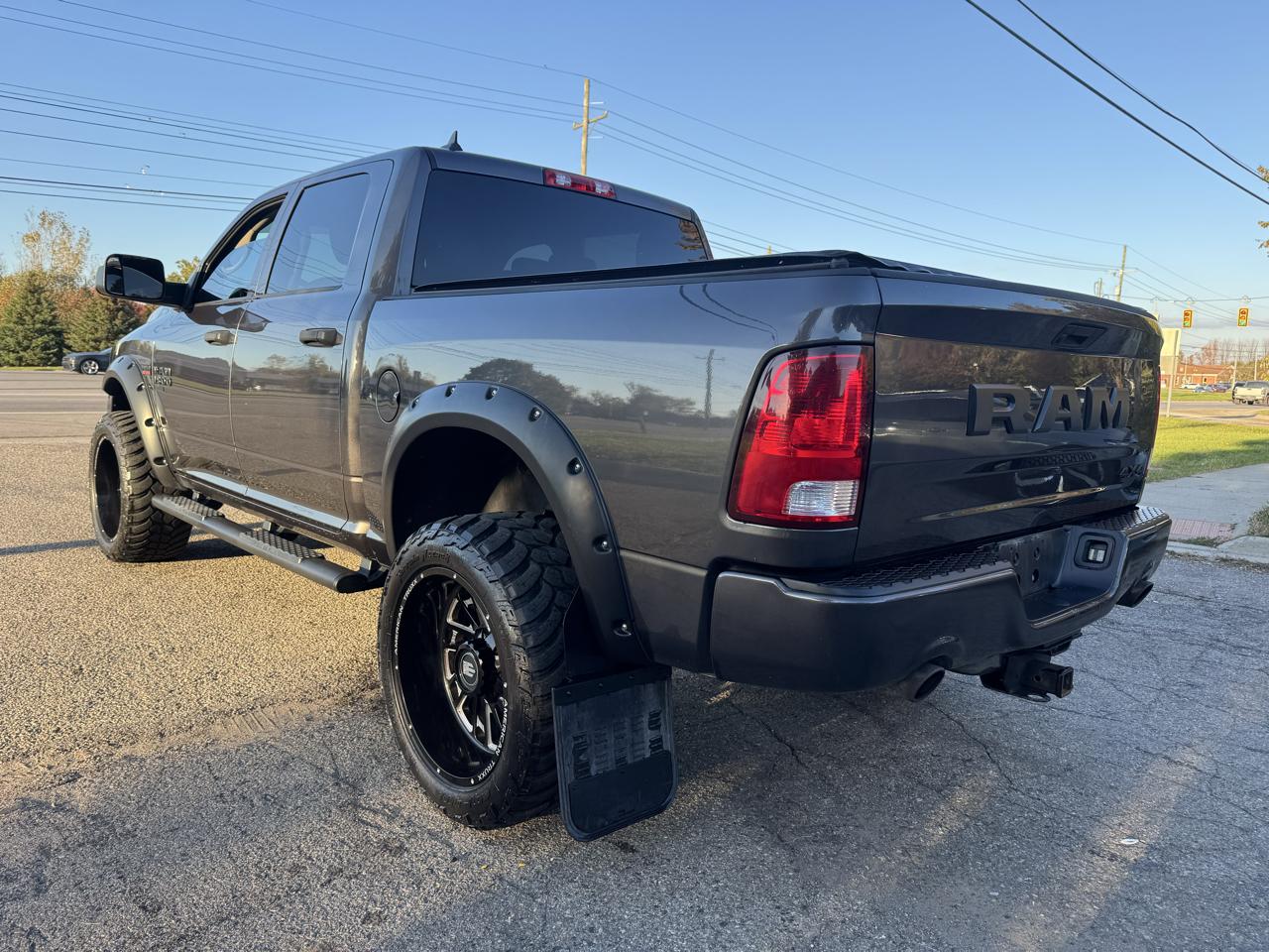 RAM 1500 Classic Tradesman Crew Cab SWB 4WD 2019