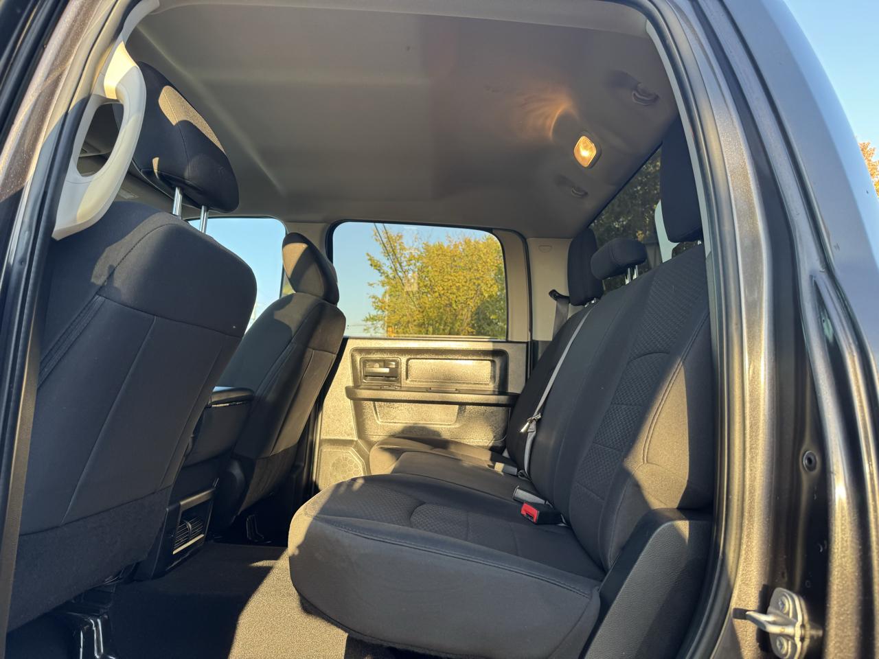 RAM 1500 Classic Tradesman Crew Cab SWB 4WD 2019