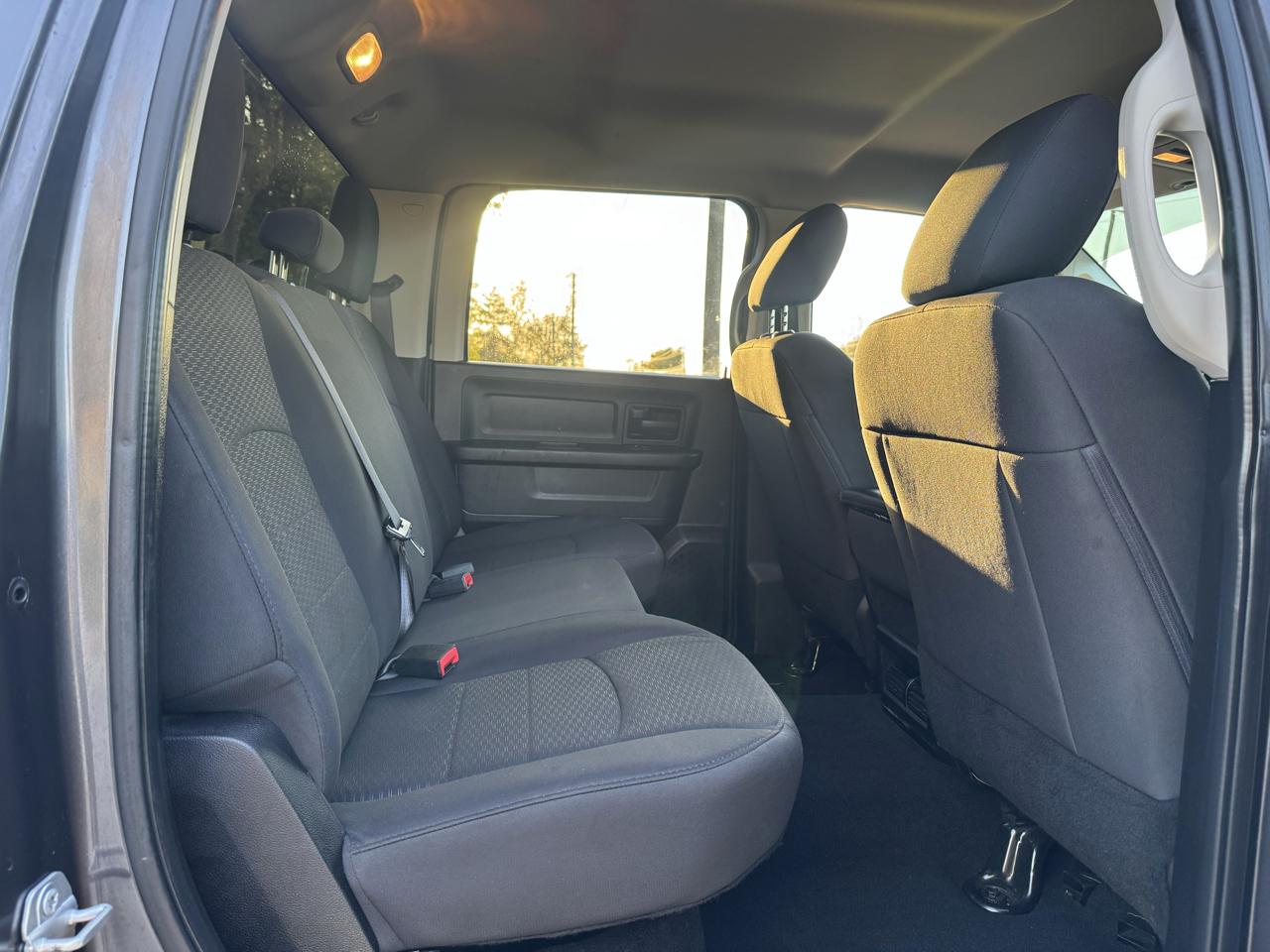 RAM 1500 Classic Tradesman Crew Cab SWB 4WD 2019
