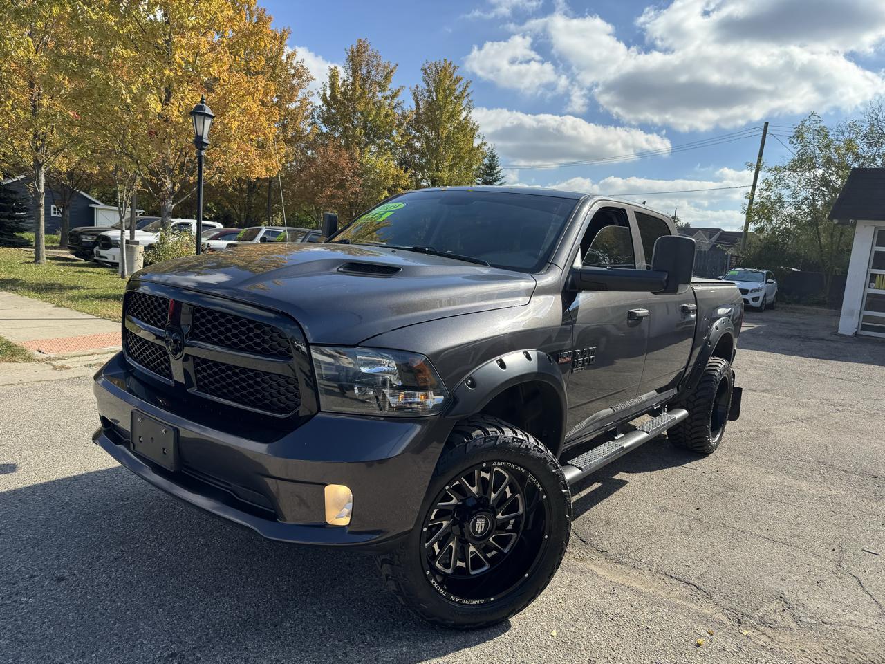 RAM 1500 Classic Tradesman Crew Cab SWB 4WD 2019
