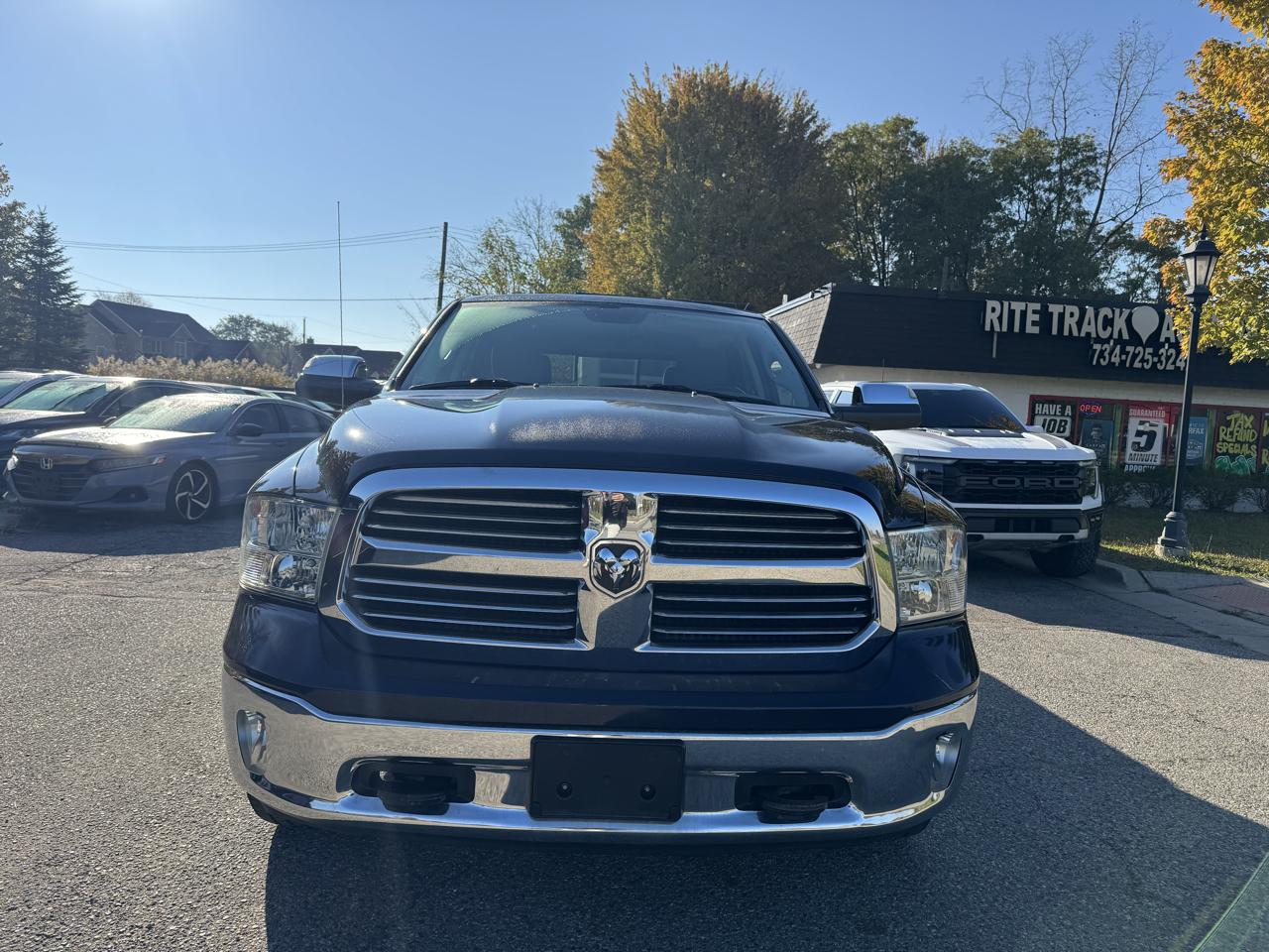 RAM 1500 Big Horn Crew Cab SWB 4WD 2016
