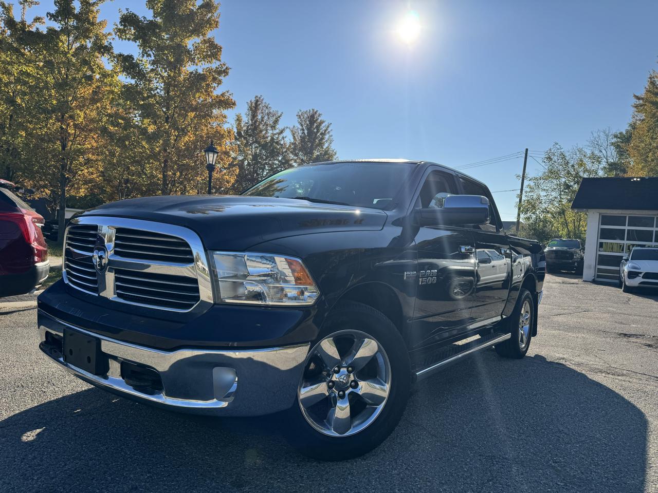 RAM 1500 Big Horn Crew Cab SWB 4WD 2016