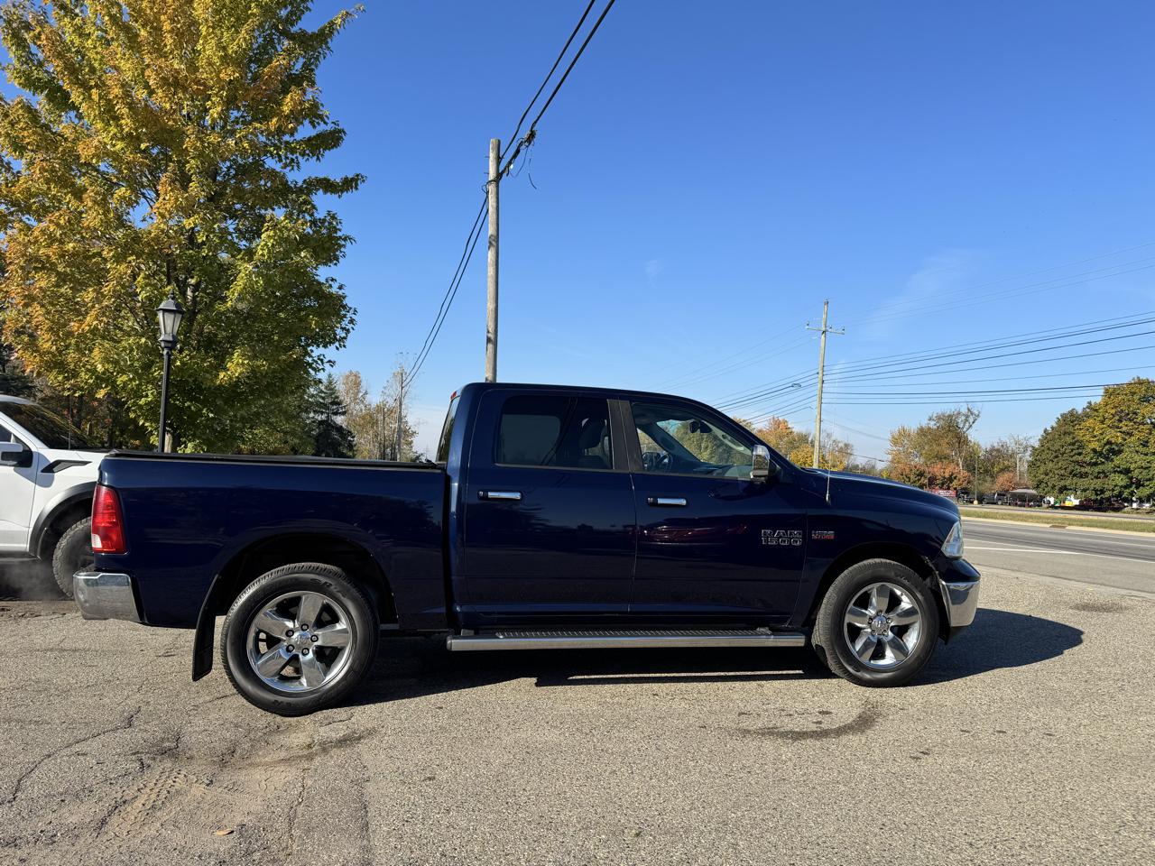 RAM 1500 Big Horn Crew Cab SWB 4WD 2016