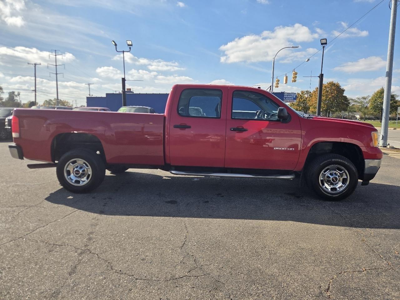 GMC Sierra 2500HD Work Truck Crew Cab 2WD 2011