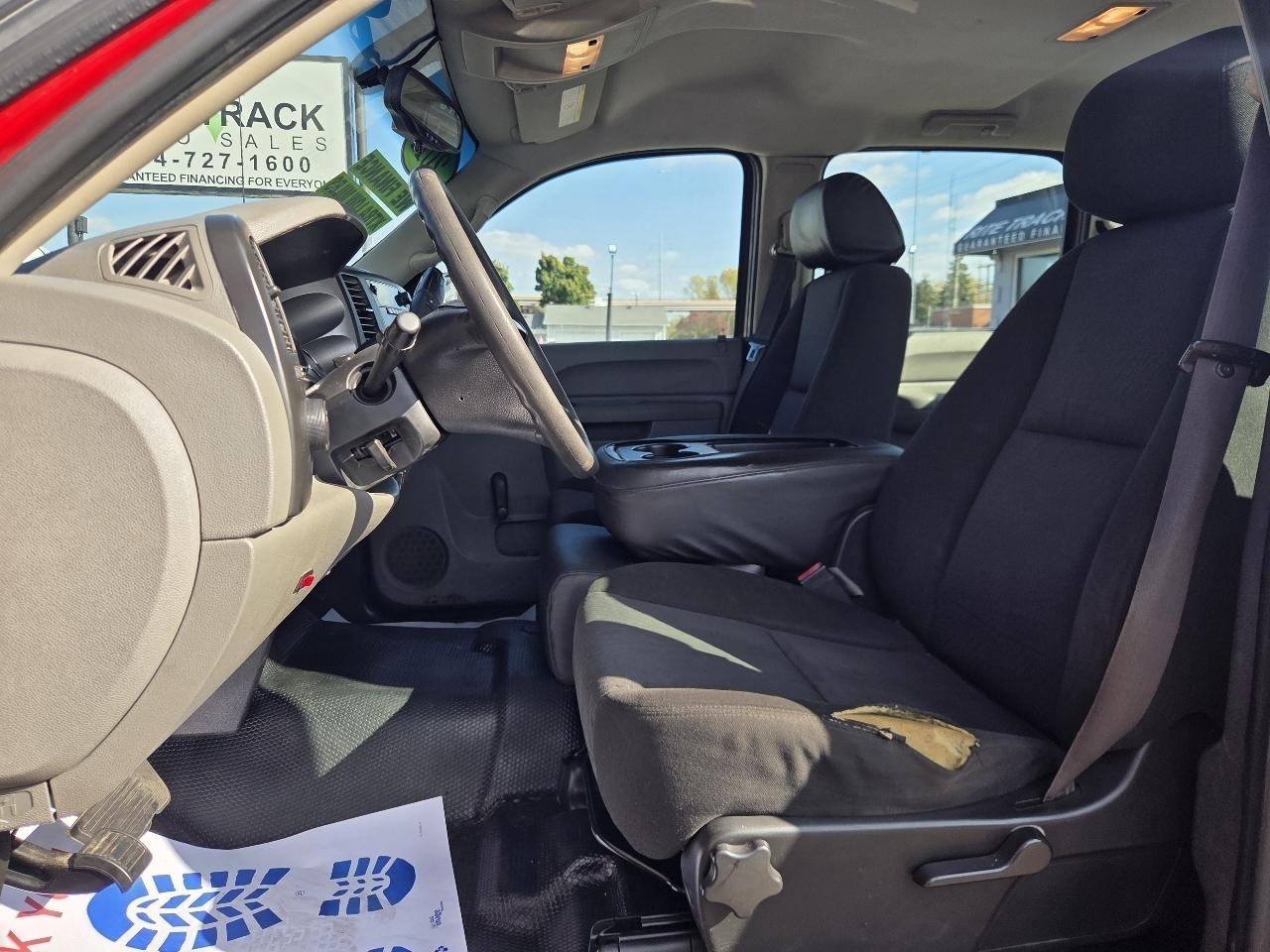 GMC Sierra 2500HD Work Truck Crew Cab 2WD 2011