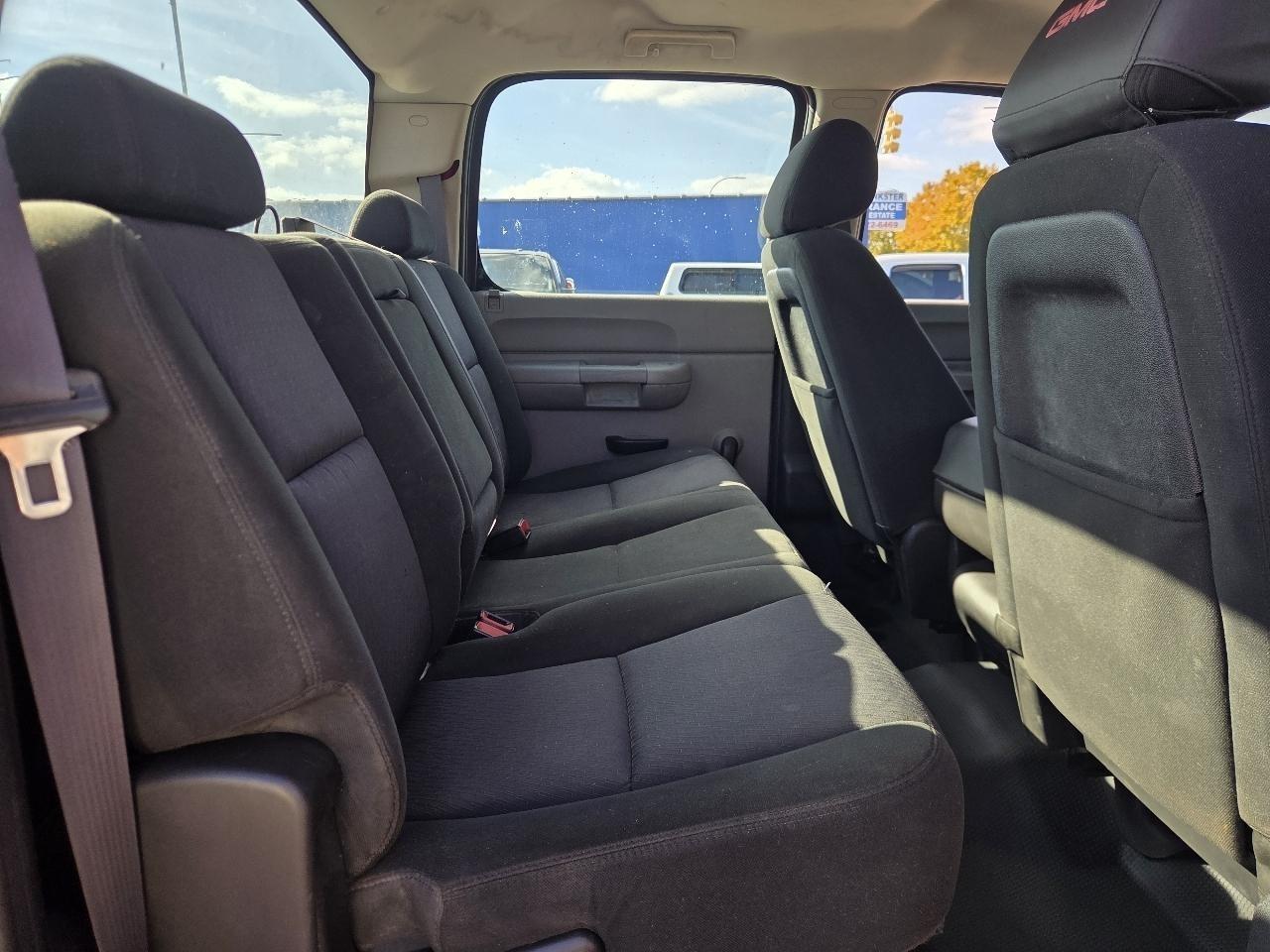 GMC Sierra 2500HD Work Truck Crew Cab 2WD 2011