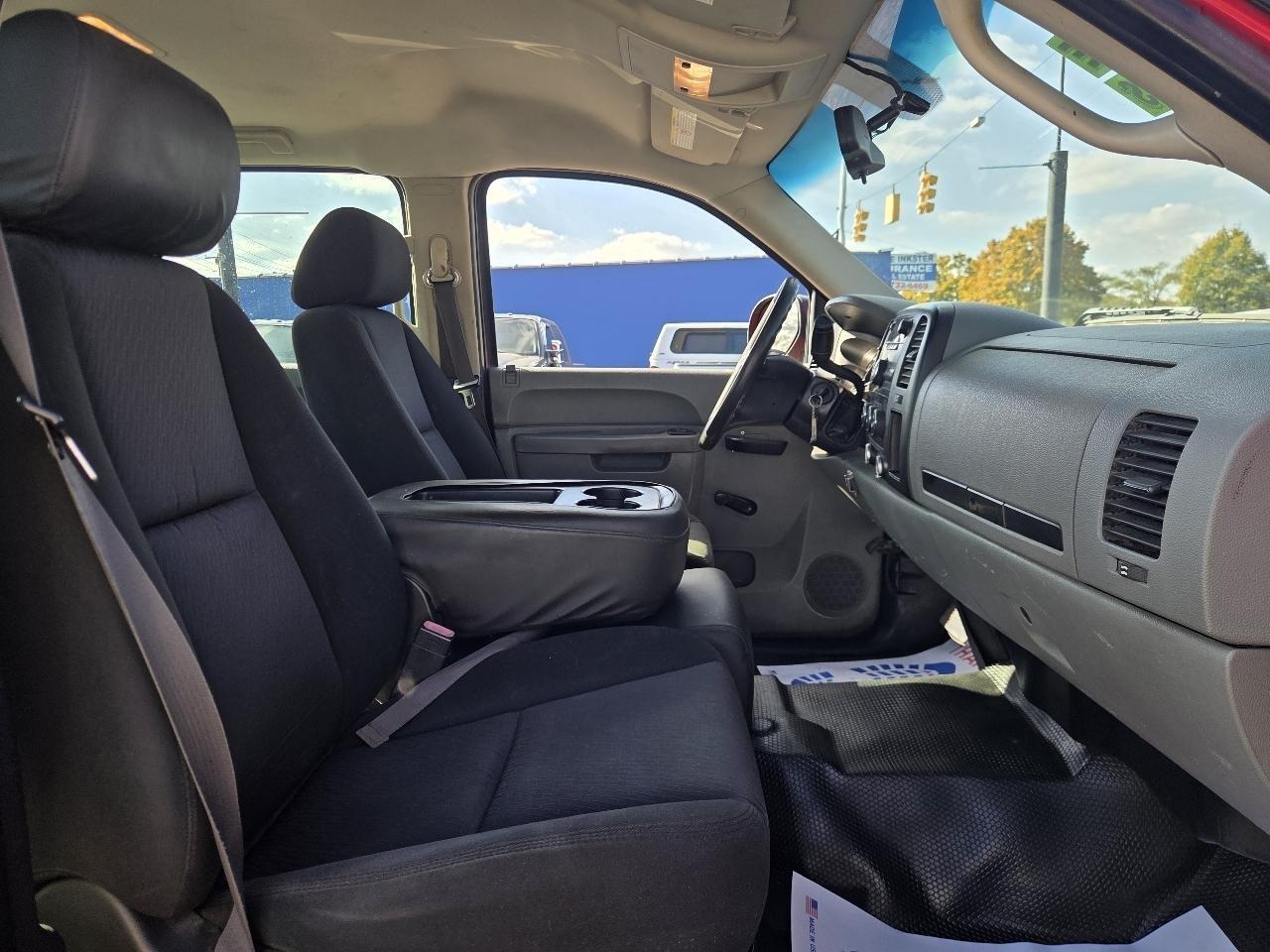 GMC Sierra 2500HD Work Truck Crew Cab 2WD 2011