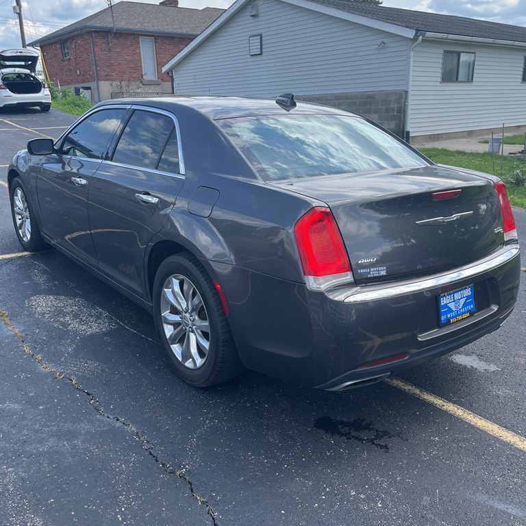 Chrysler 300  2016