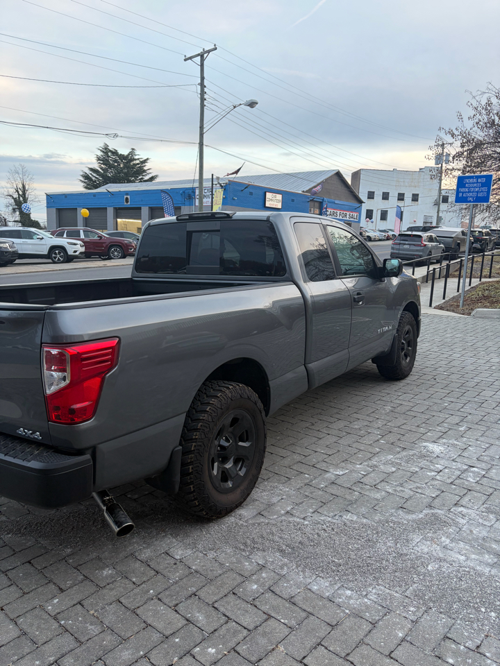 Nissan Titan  2019