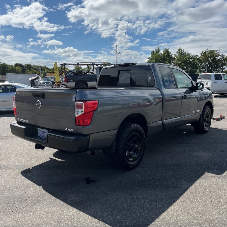 Nissan Titan  2019