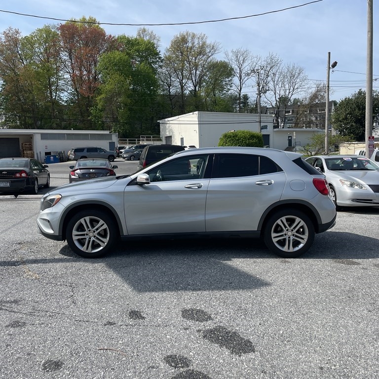 Mercedes-Benz GLA-Class  2015