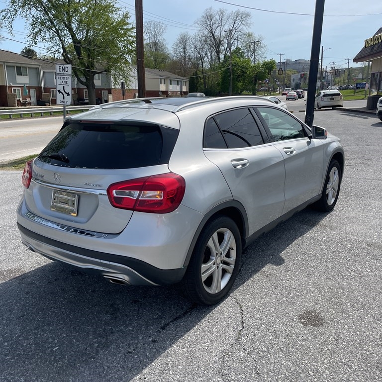 Mercedes-Benz GLA-Class  2015