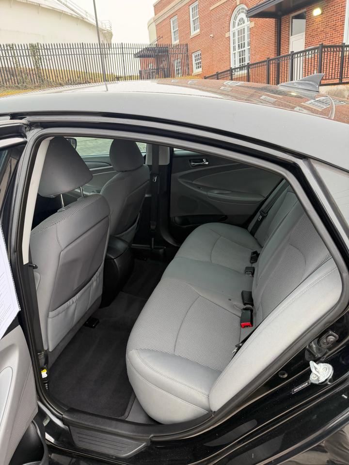 Hyundai Sonata  2013