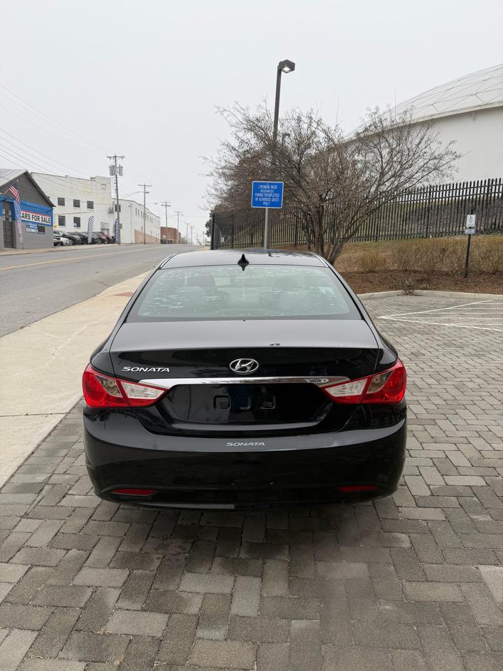 Hyundai Sonata  2013