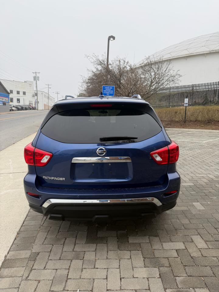 Nissan Pathfinder  2019