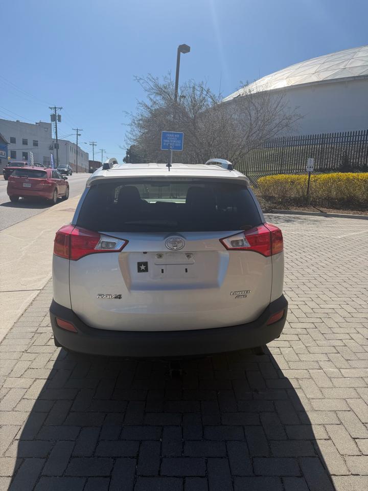 Toyota RAV4  2013