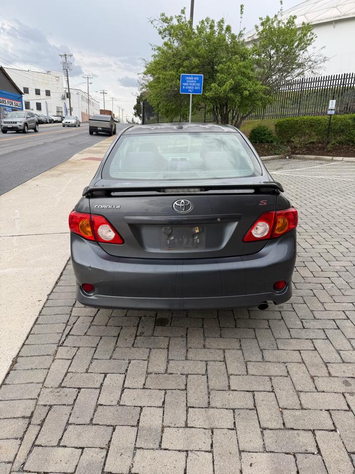 Toyota Corolla  2010