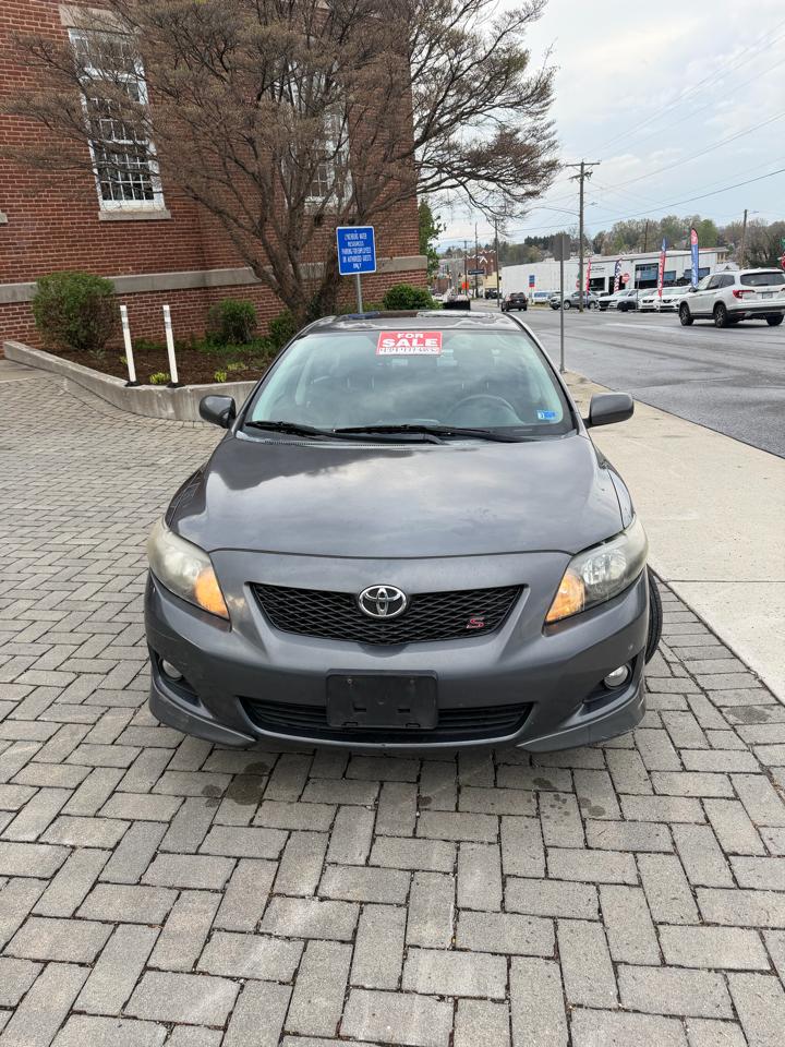 Toyota Corolla  2010