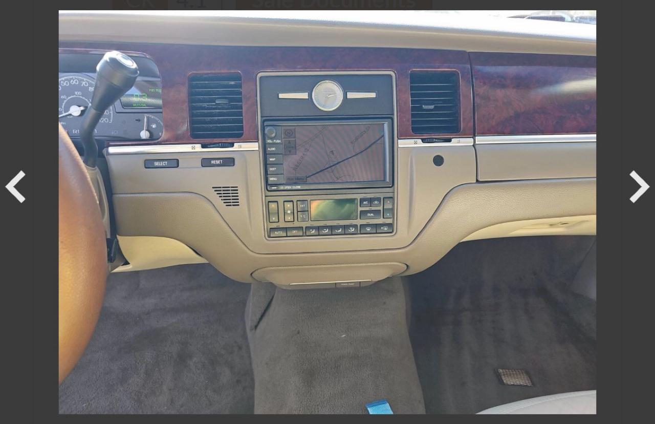 Lincoln Town Car  2005