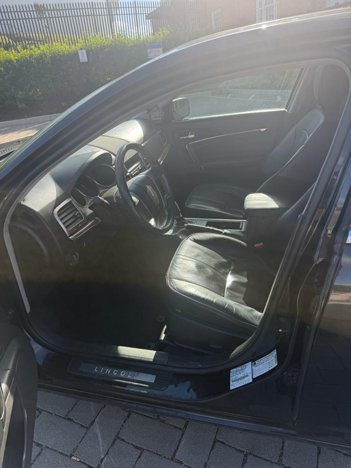Lincoln MKZ  2010
