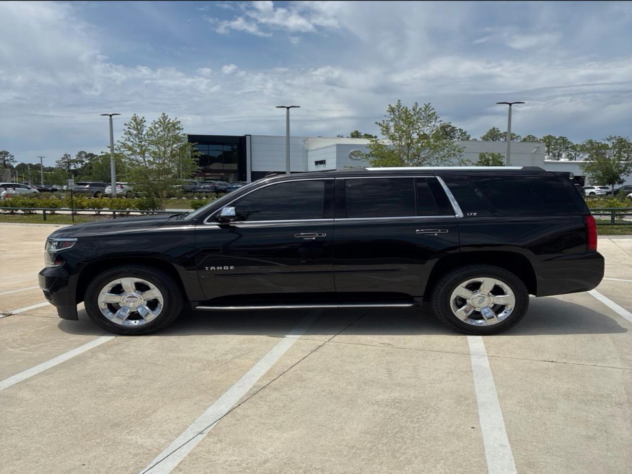 Chevrolet Tahoe  2015