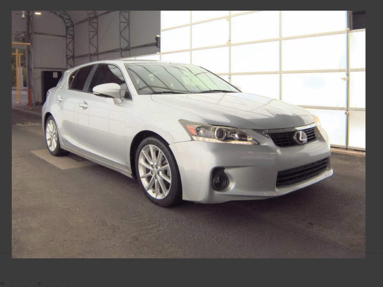 Lexus CT 200h  2013