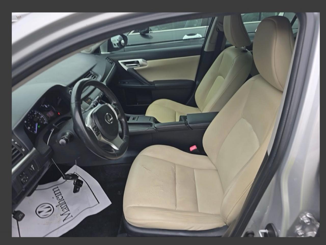 Lexus CT 200h  2013