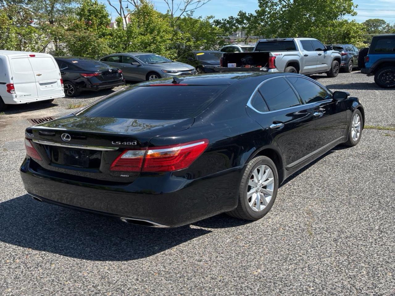 Lexus LS 460  2010